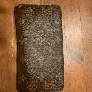 Authentic Louis Vuitton Monogram Wallet